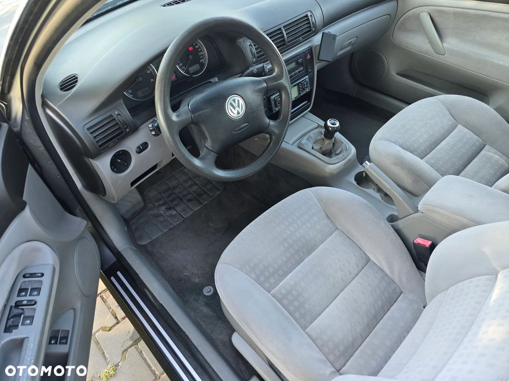 Volkswagen Passat 2.0 Comfortline - 9