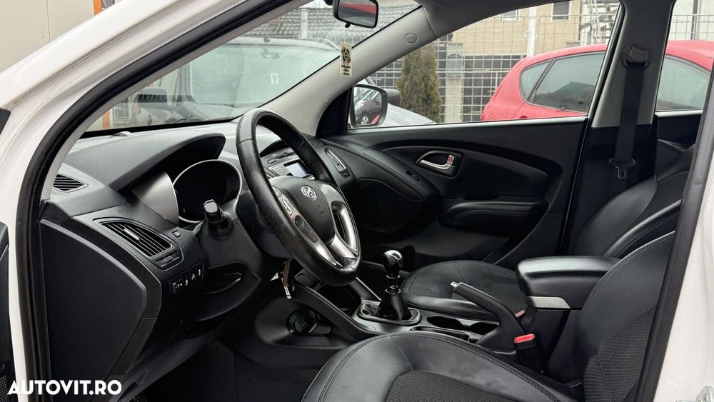 Hyundai ix35 - 12