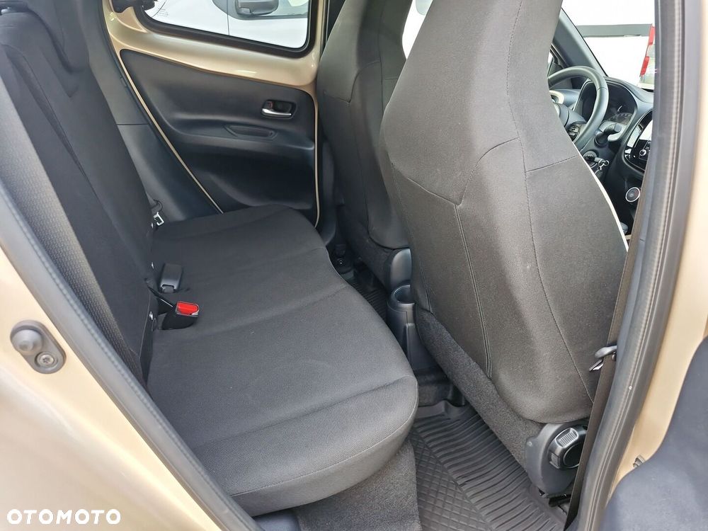 Toyota Aygo X 1.0 VVT-i Style CVT - 7