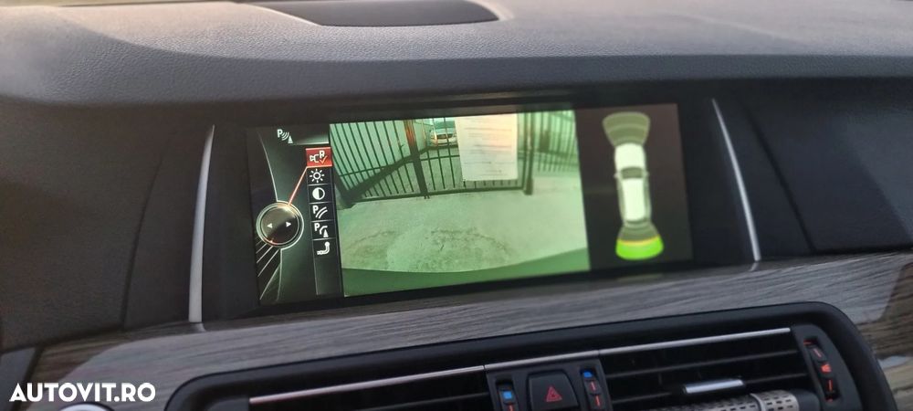 BMW Seria 5 520d - 25
