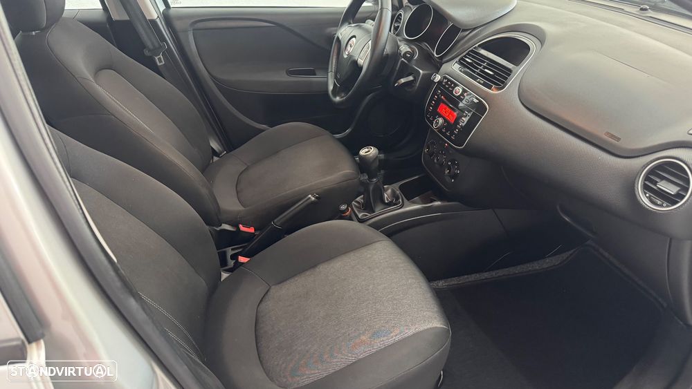 Fiat Punto 1.3 M-Jet Lounge S&S - 8