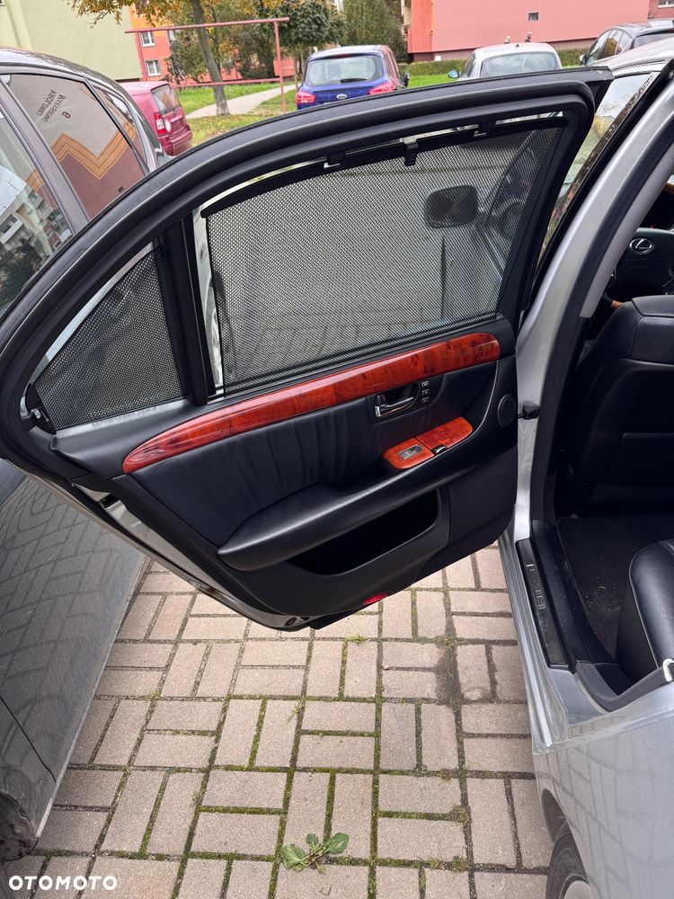 Lexus LS 430 - 30