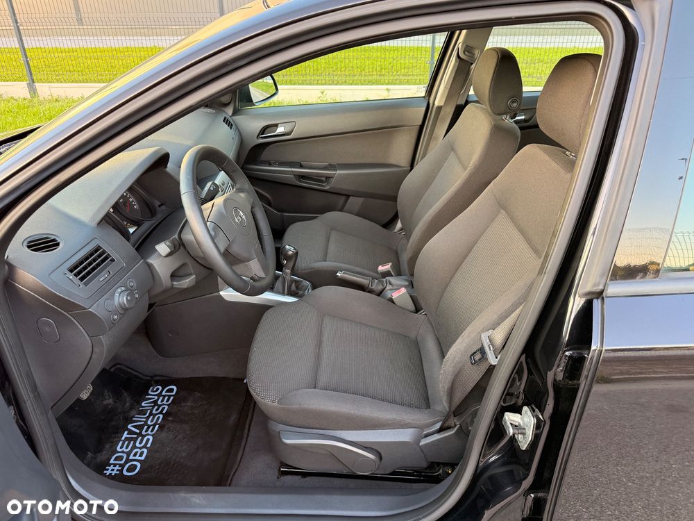 Opel Astra 1.6 Enjoy - 23