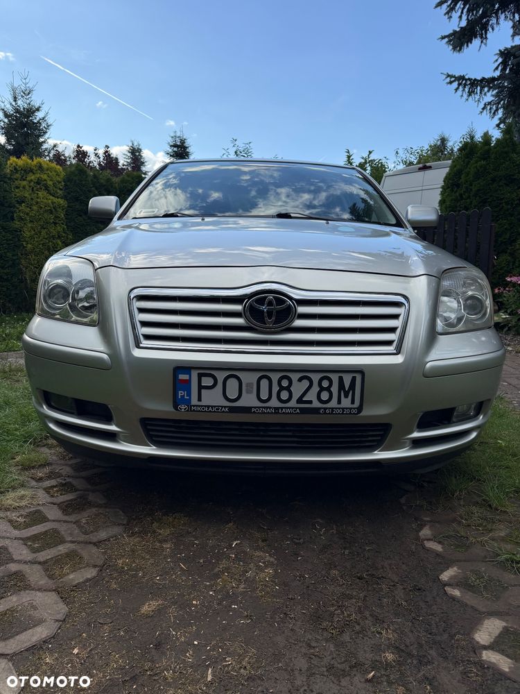 Toyota Avensis 1.8 VVT-i Sol - 22