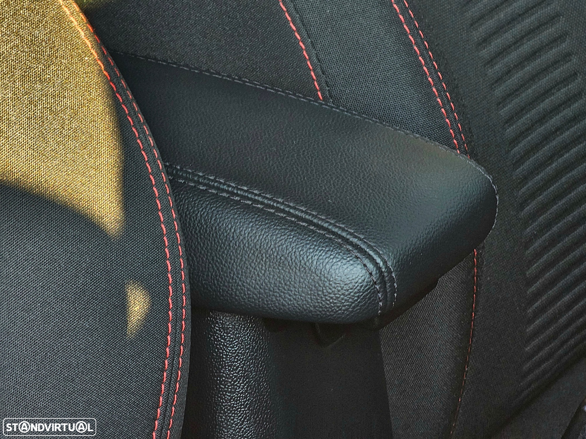 Ford Fiesta 1.0 EcoBoost ST-Line X - 11
