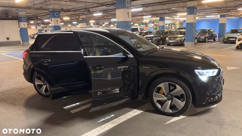 Audi e-tron 55 Quattro - 22