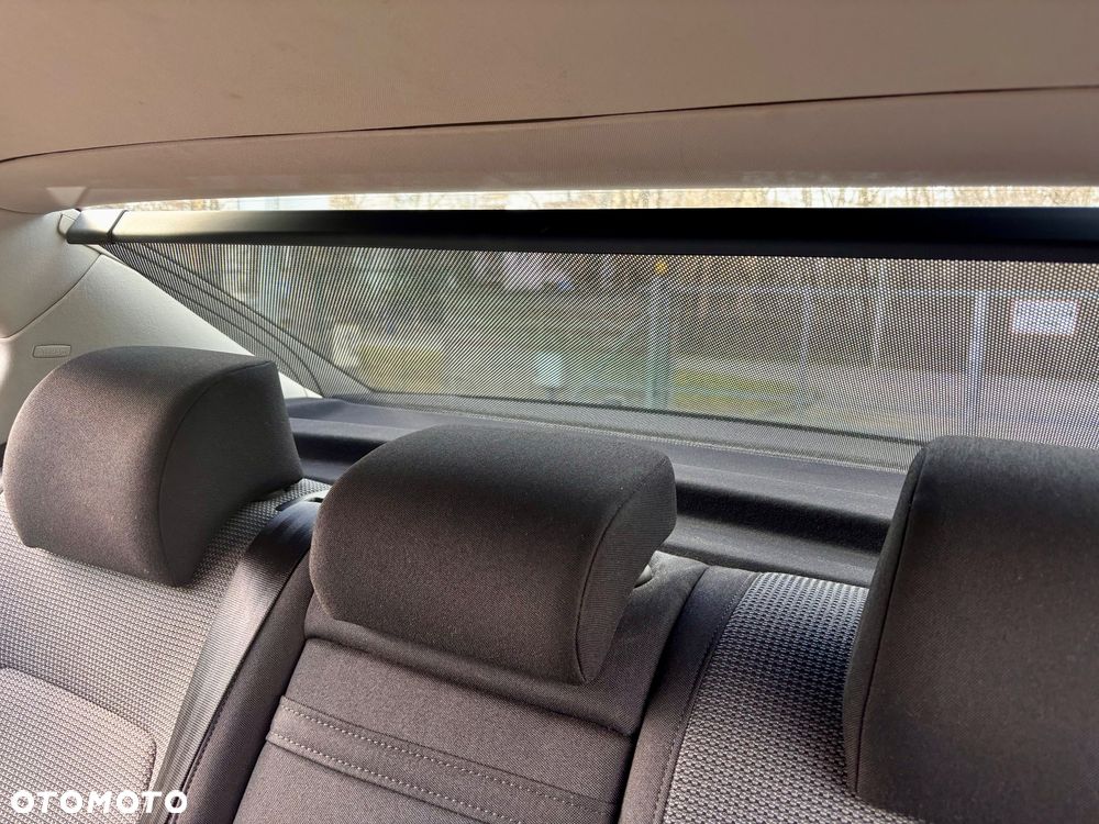 Volkswagen Passat 2.0 TDI Comfortline DSG - 22
