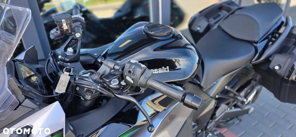 Kawasaki Ninja 1000 SX - 30