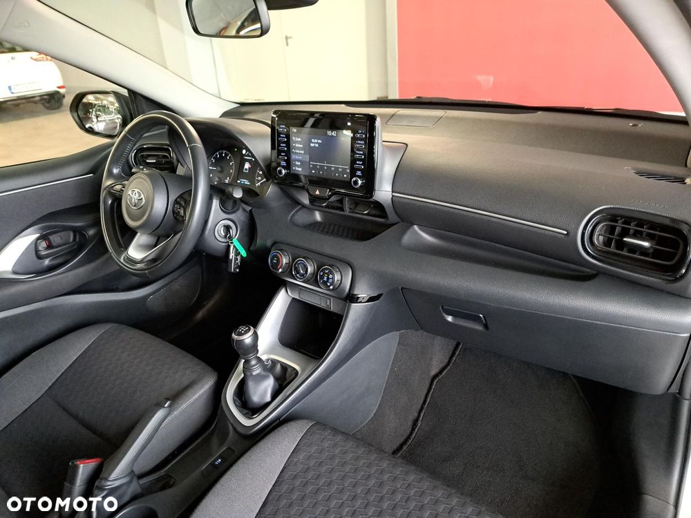 Toyota Yaris - 15