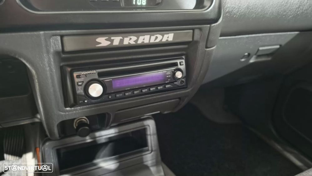 Mitsubishi L200 2.5 TD Strada CD - 29