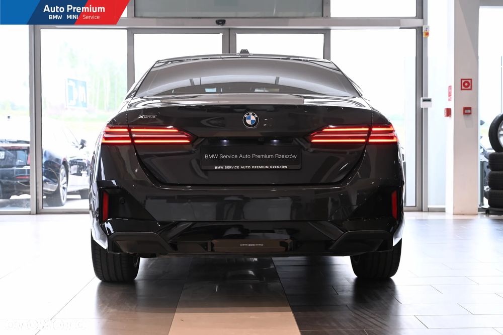 BMW Seria 5 - 21