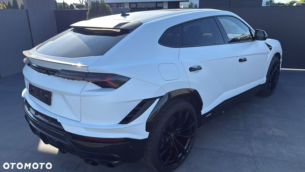 Lamborghini Urus - 15