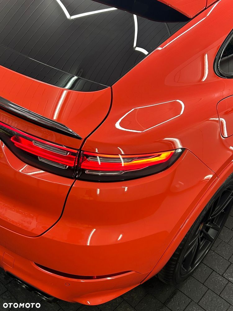 Porsche Cayenne - 6