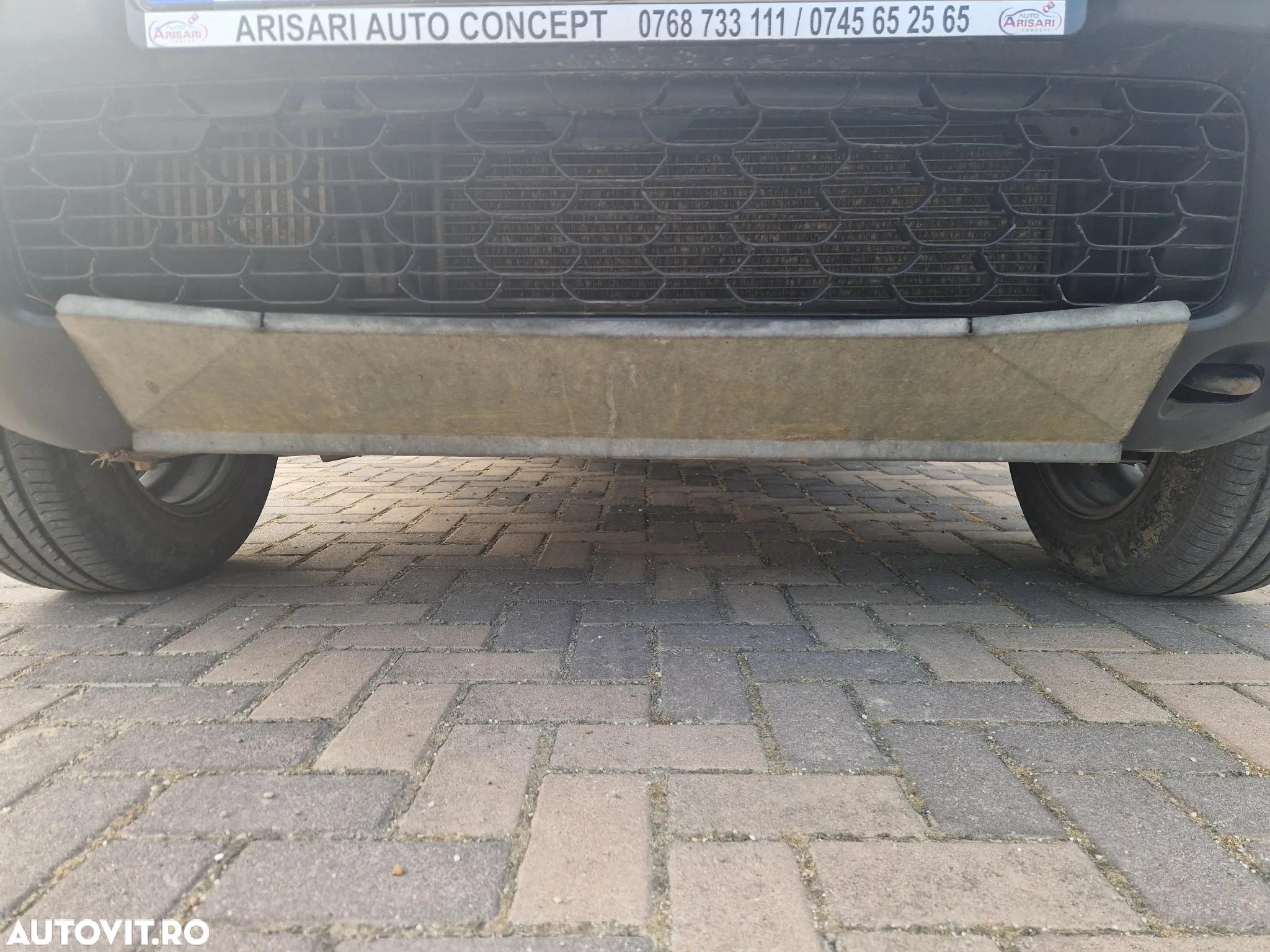 Dacia Duster 1.5 dCi 4x4 Laureate - 6
