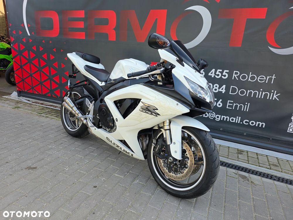 Suzuki GSX-R - 30