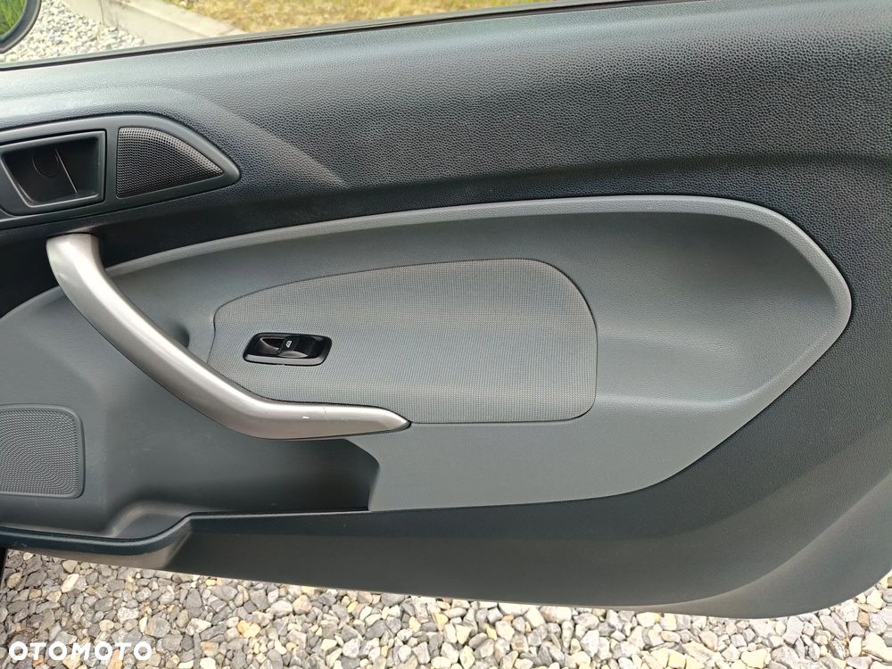 Ford Fiesta - 16