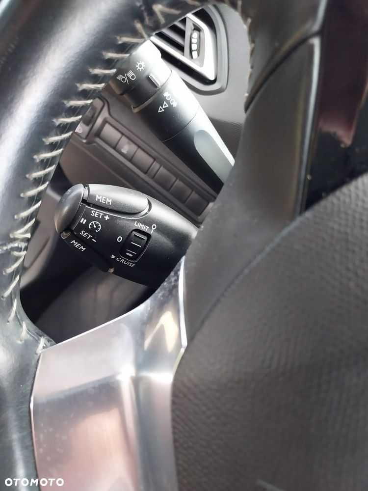 Peugeot 308 1.2 PureTech GPF Active Pack S&S - 22