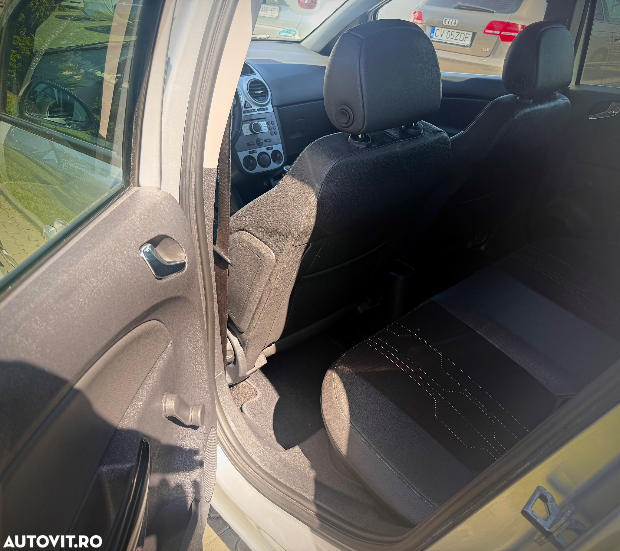 Opel Corsa 1.2i Cosmo - 13