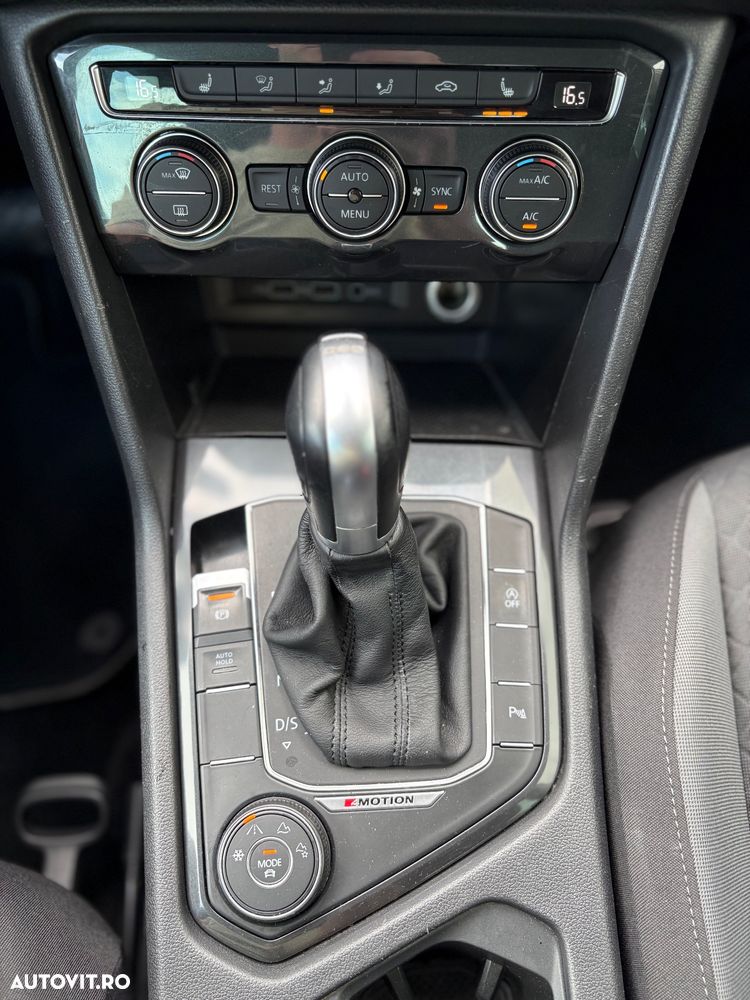 Volkswagen Tiguan 2.0 TDI SCR 4MOTION DSG R-Line - 19