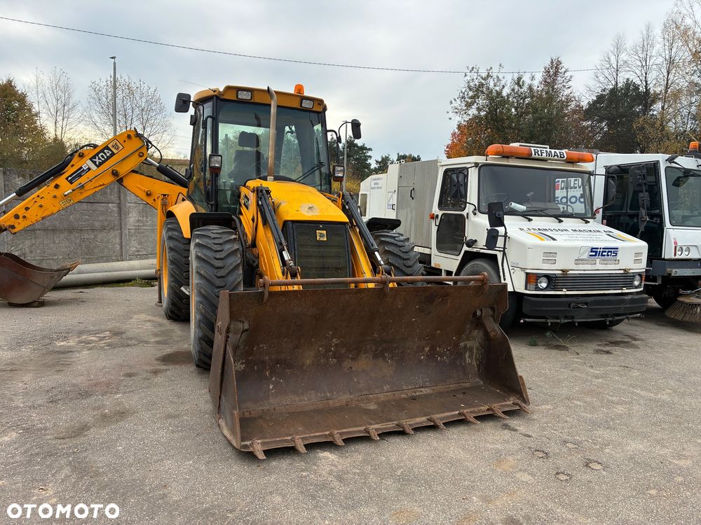 JCB 4CX - 3