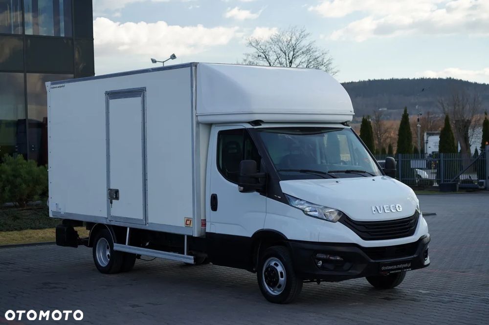 Iveco DAILY 35-160 / KONTENER 4,2 M / WINDA / BLIŹNIAK   DMC: 3500 KG /  2022 - 3