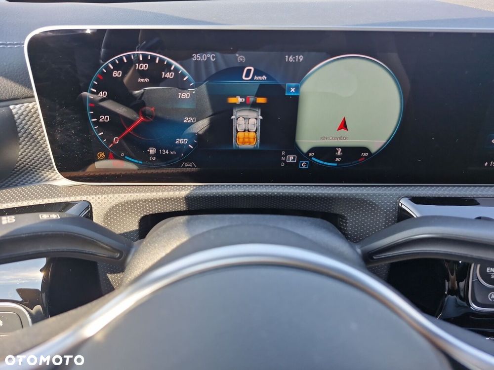 Mercedes-Benz CLA 180 Progressive 7G-DCT - 15
