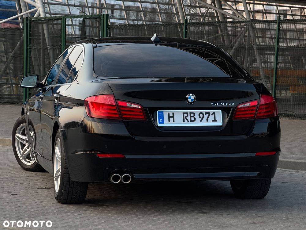 BMW Seria 5 520d - 16
