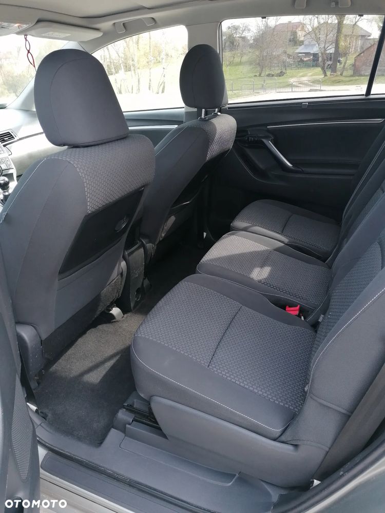 Toyota Verso 2.0 D-4D Active - 11