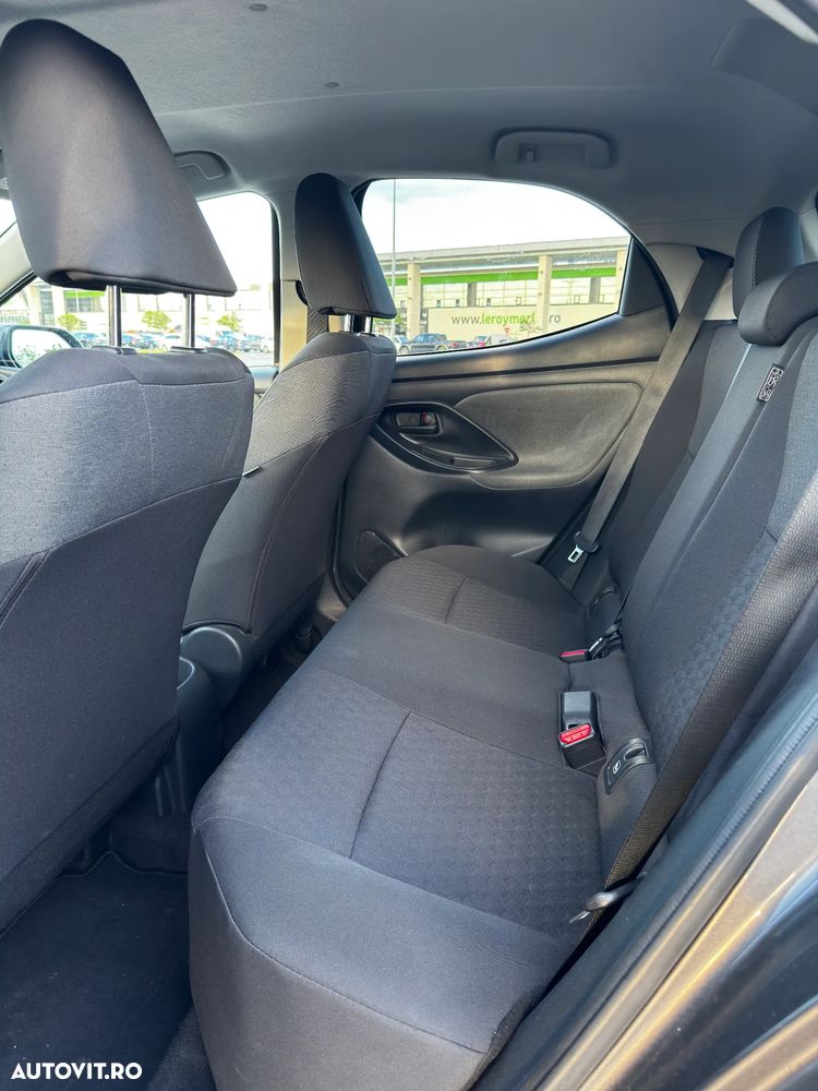 Toyota Yaris 1.5 MT Dynamic - 13