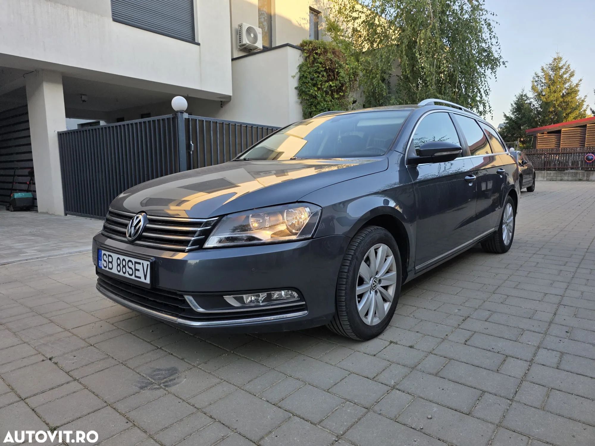 Volkswagen Passat Variant 1.6 TDI BlueMotion Technology Highline - 1