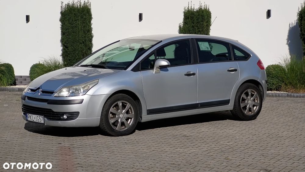 Citroën C4 1.6 16V Magic - 1