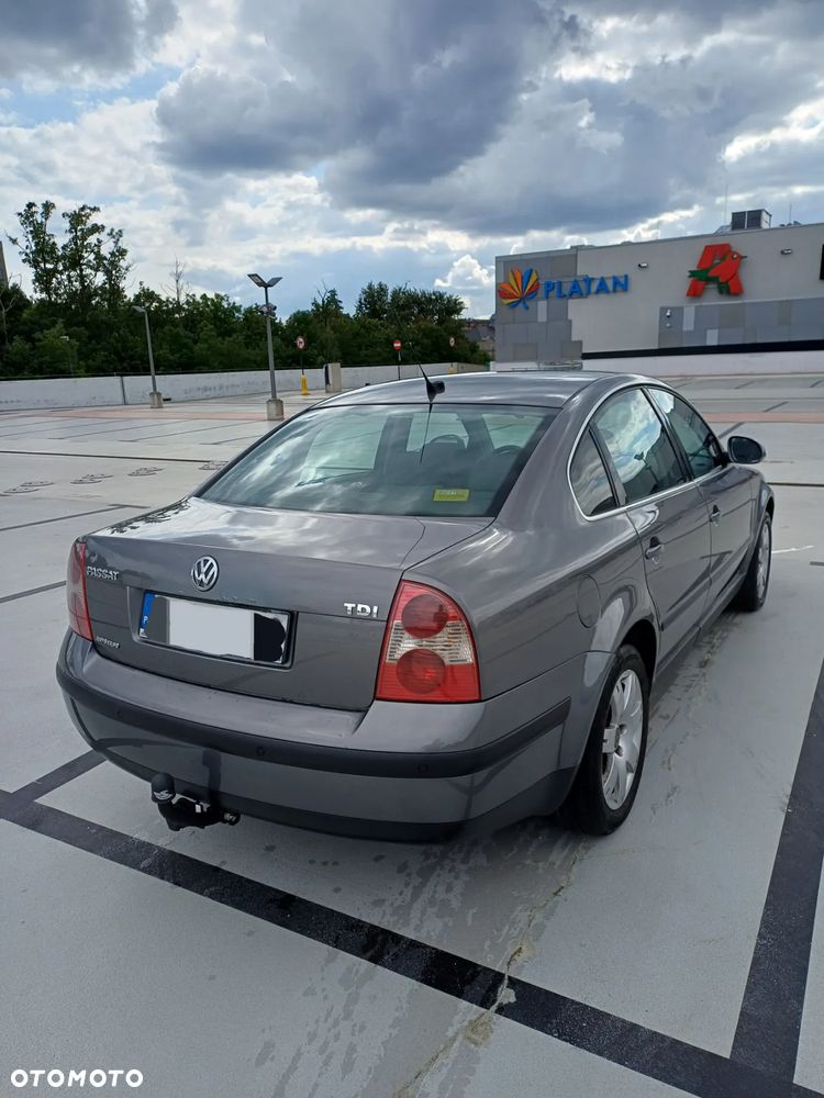 Volkswagen Passat 1.9 TDI Comfortline - 3