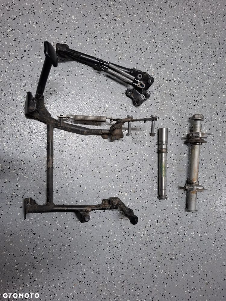 BMW F900 R XR ośka podnóżek nóżka stopka