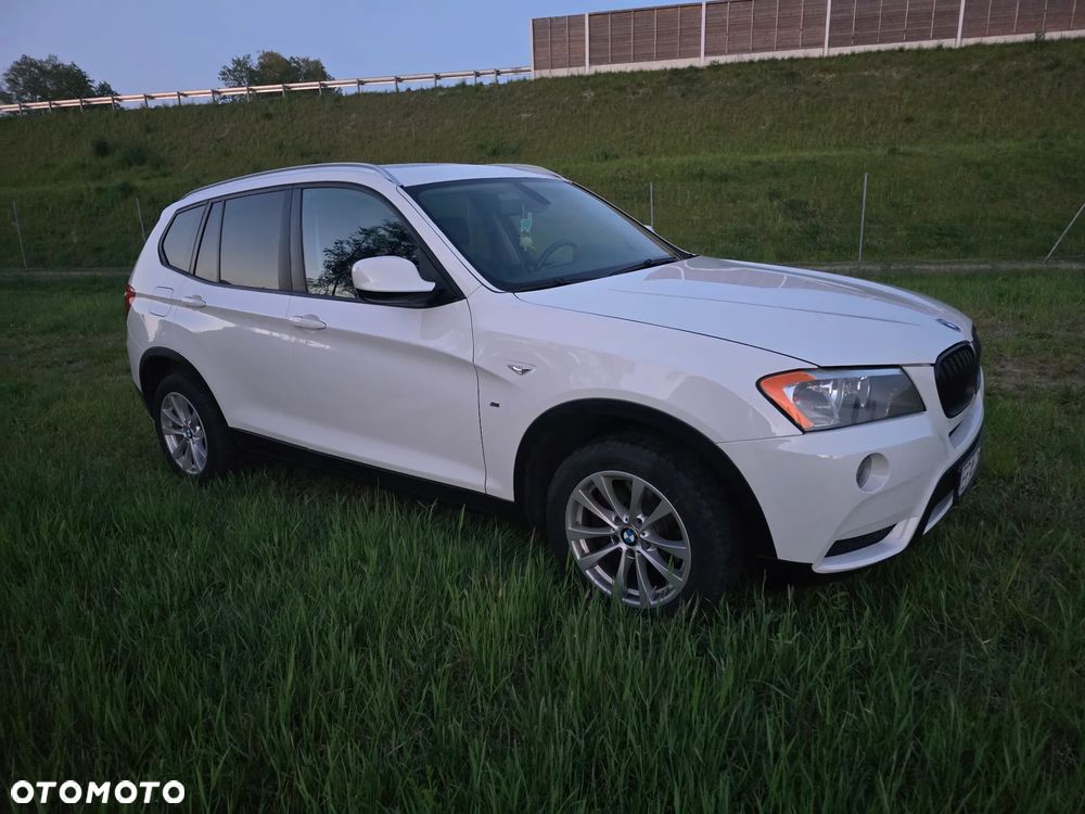 BMW X3 28i xDrive - 3