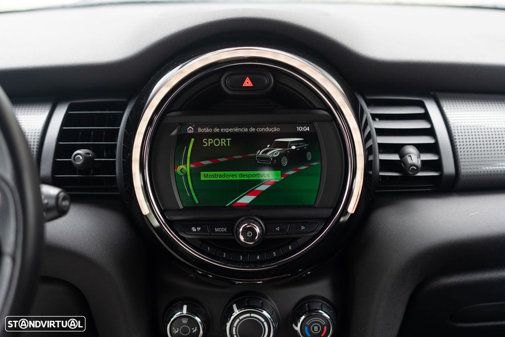 MINI 5 Portas Cooper Premium JCW Auto - 19