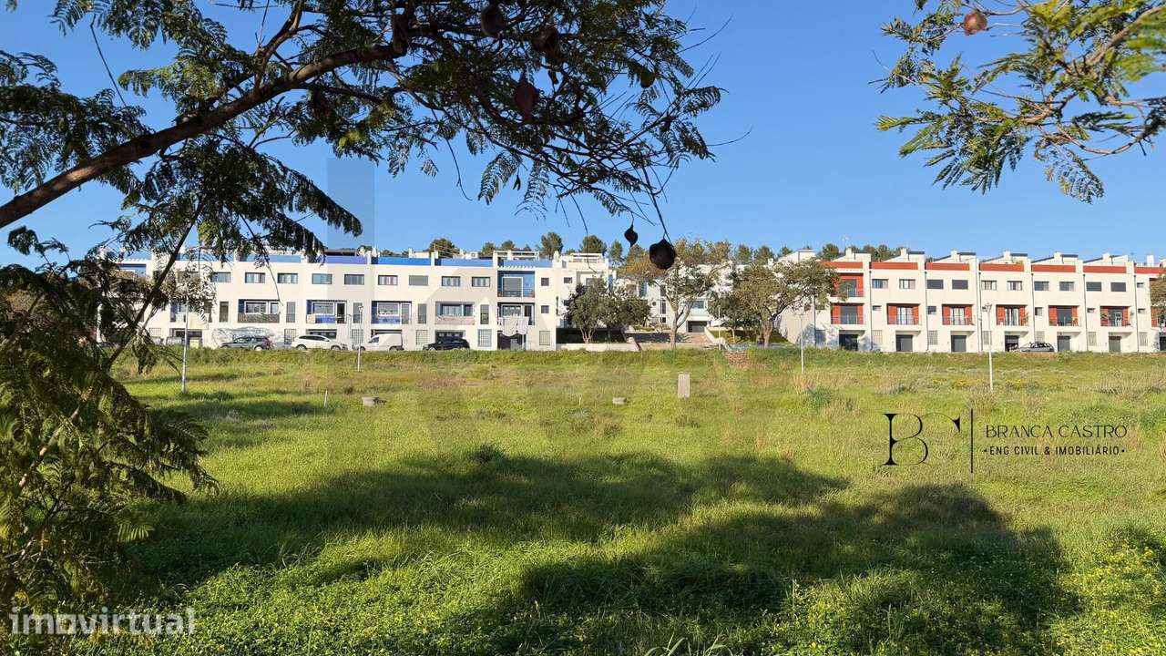 lote de terreno na Quinta da Cerca para construção de 2 ou 3 moradias - Grande imagem: 4/5