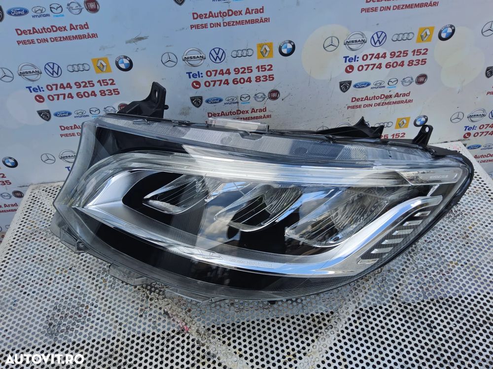 Far Led Mercedes Sprinter w907 far stânga led w910 Sprinter cod a9109067100 cu ureche rupta mic defect - 1