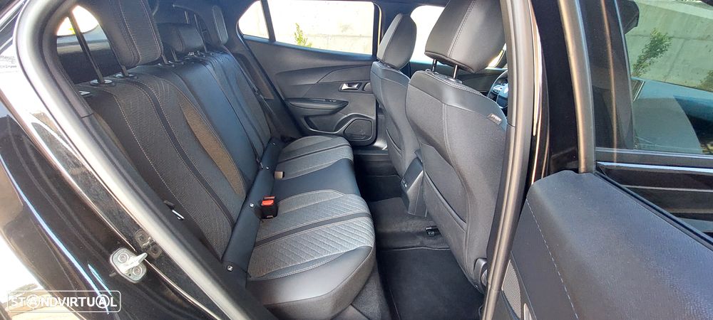 Peugeot 2008 1.2 PureTech Allure Pack - 6