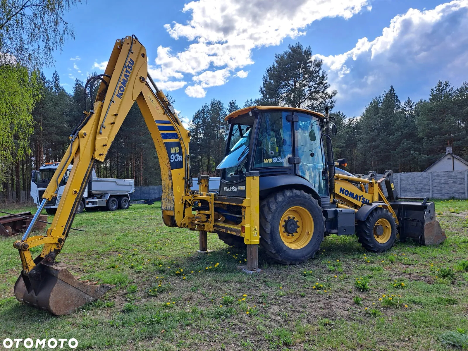 Komatsu WB 93R - 6