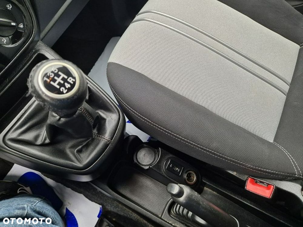 Fiat Qubo - 27