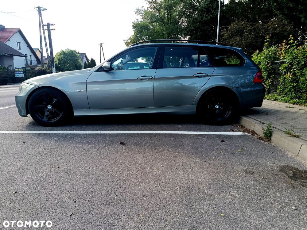 BMW Seria 3 318d - 17