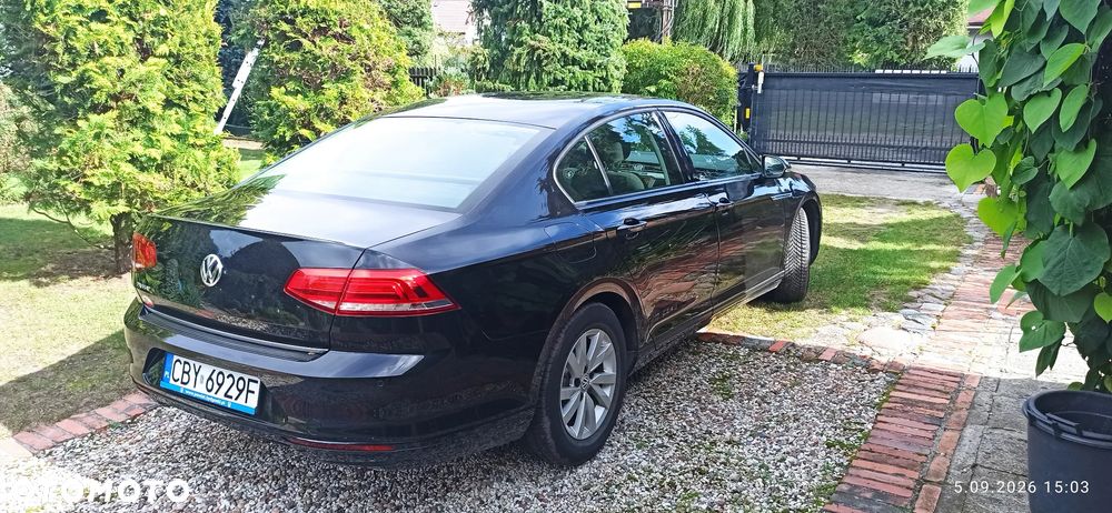 Volkswagen Passat - 9