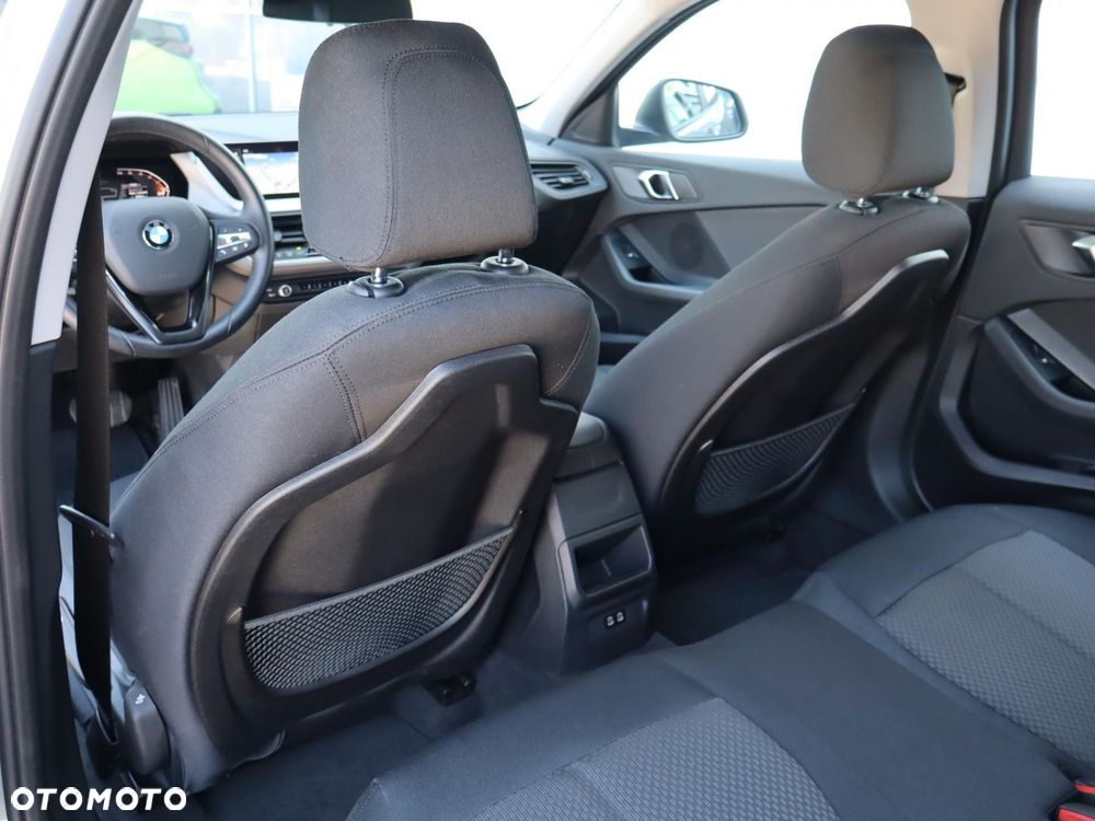 BMW Seria 1 - 17