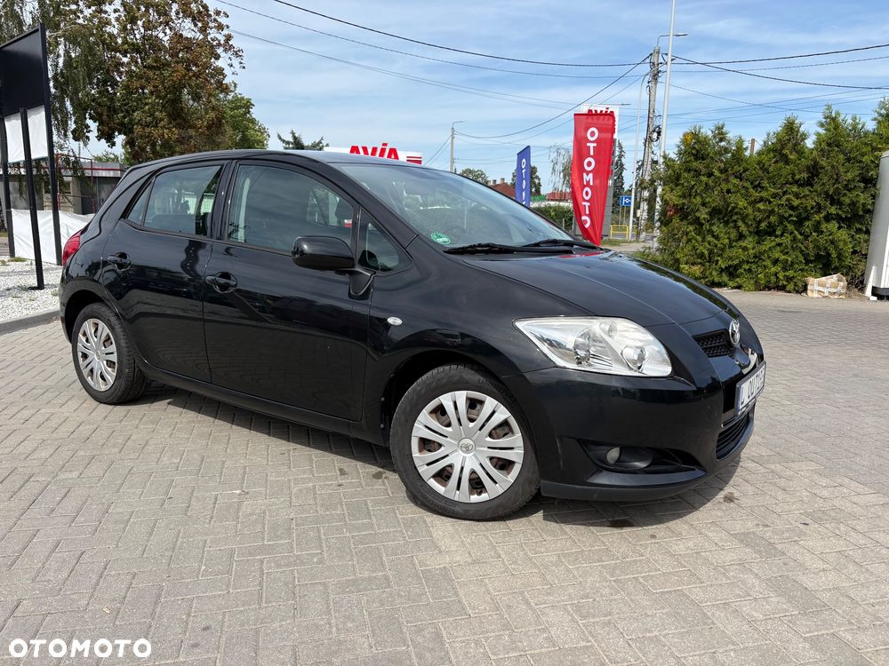 Toyota Auris 1.6 VVT-i Executive - 11
