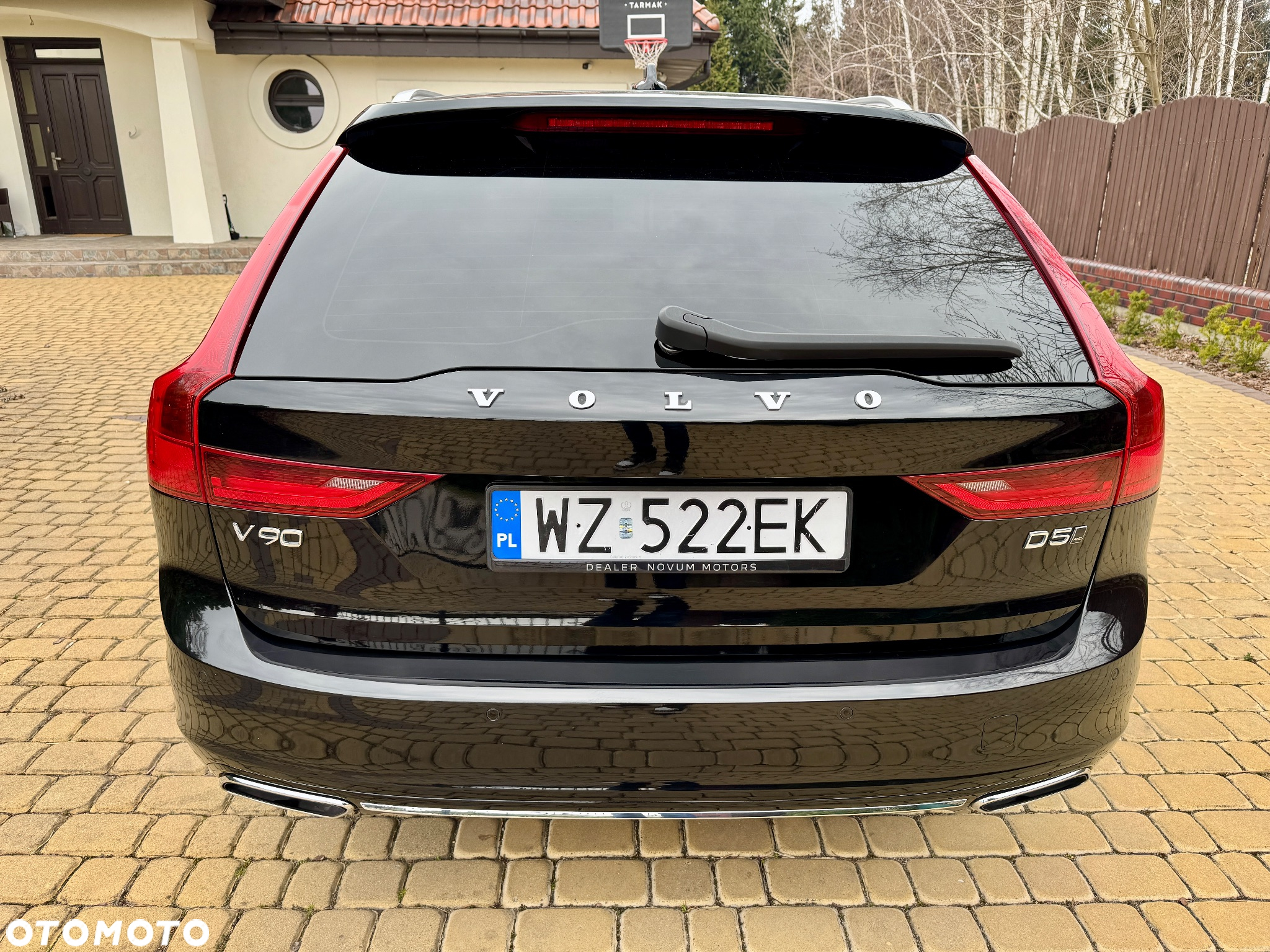 Volvo V90 D5 AWD Geartronic Momentum Pro - 5