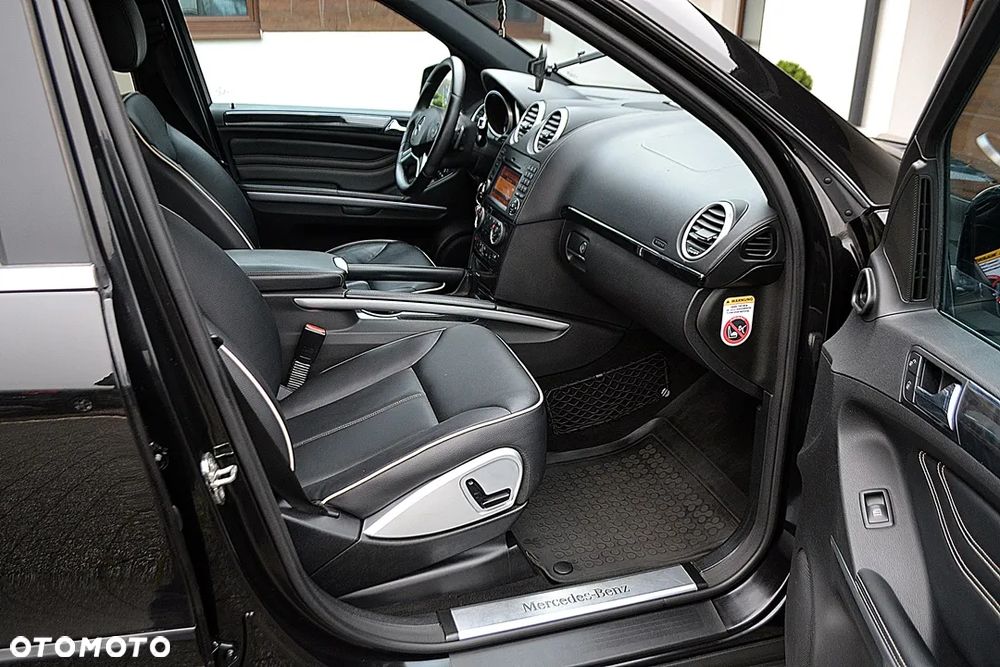 Mercedes-Benz ML - 24