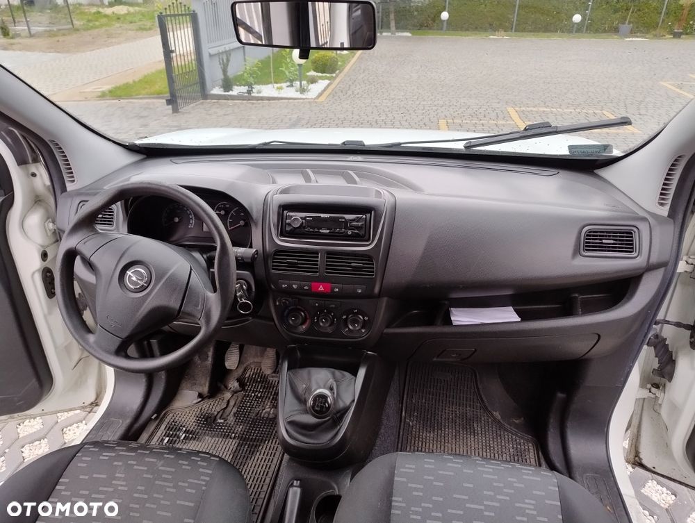 Opel Combo - 8