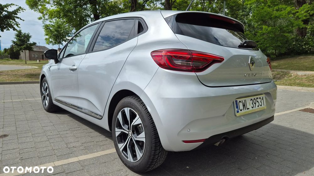 Renault Clio - 8