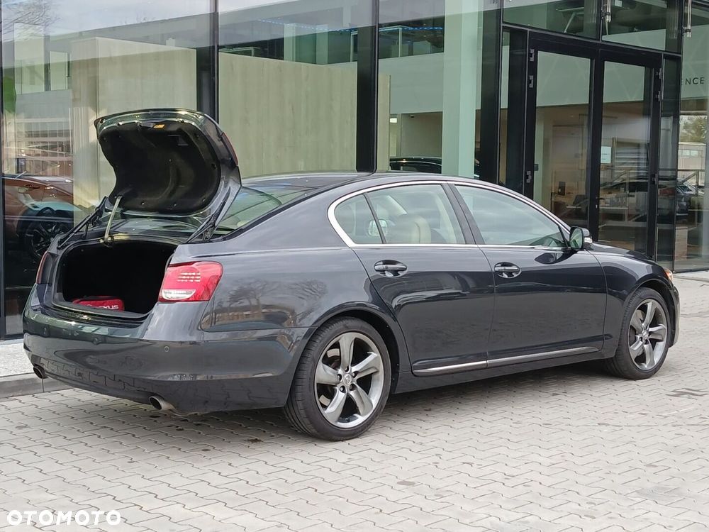 Lexus GS - 40