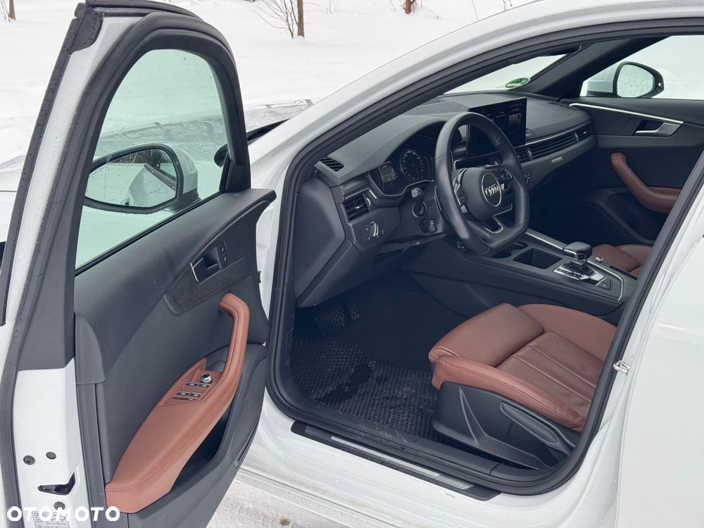 Audi A4 Avant 40 TDI quattro S tronic advanced - 23